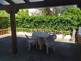 Bright Villa With Private Garden - Beahost Rentals