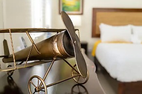 Urbanchic Studio in Kingston