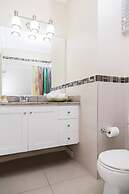 Urbanchic Studio in Kingston