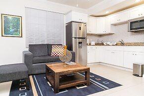 Botanic Bliss Living in Kingston