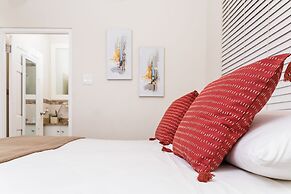 Botanic Bliss Living in Kingston