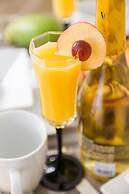 Botanic Bliss Living in Kingston