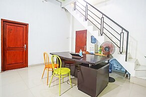 OYO Life 90587 Domen Homestay Syariah