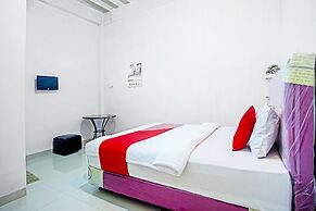 OYO Life 90587 Domen Homestay Syariah