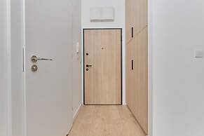 Tasteful Apartment in Wroclaw by Renters