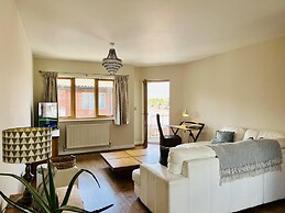 Stunning Cathedral View City Centre Apartment