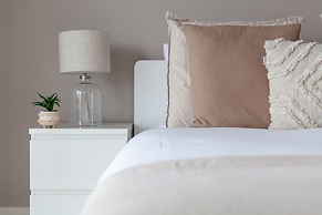 The Thames Collection