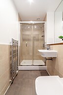 The Thames Collection