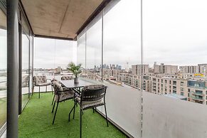 The Thames Collection