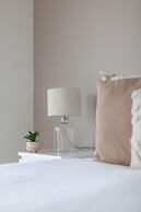 The Thames Collection