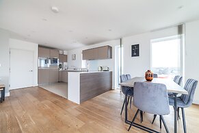 The Thames Collection