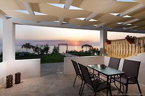 Seashore Stream Suites