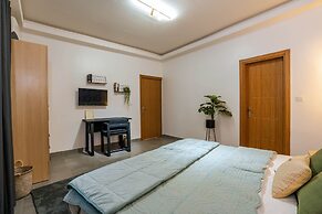 Lighthouse Signature Suites