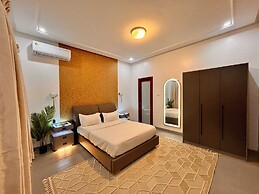 Lighthouse Signature Suites