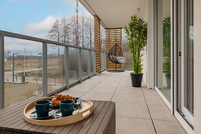 Coast Apartment With Balcony by Renters