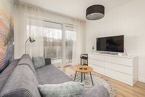 Coast Apartment With Balcony by Renters