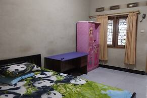 OYO Life 93403 Penginapan Adinda