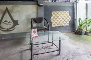 OYO Life 93405 Montong Are Residence