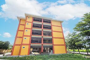 OYO Life 93405 Montong Are Residence