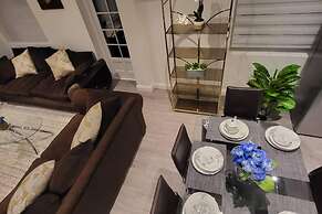 Inviting, Relaxing, 2-bed House-hampstead-london