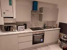 Inviting, Relaxing, 2-bed House-hampstead-london