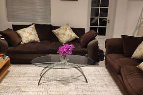 Inviting, Relaxing, 2-bed House-hampstead-london