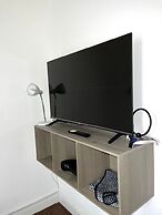 Comfortable and Convenient 1-bed Apart in Romford