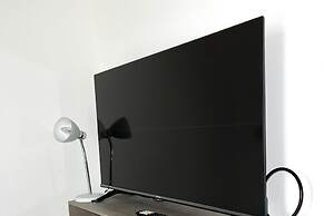 Apartment - Sleeps 2 - Parking - Station Close
