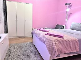 Remarkable 1-bed Apartment in High Wycombe