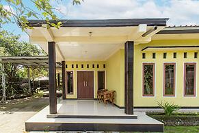 OYO Life 93409 Anugrah House