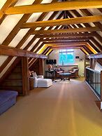 Luxury Brick and Flint House in Funtington