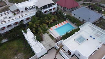 Paje White House