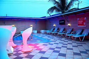 El Castillo Pretigious Hotel