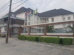 Eros Hotel and Suites Lekki