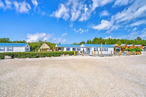 Cabins at Bonefish Bay