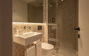 Vandoma Living Suites