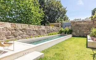 Vandoma Living Suites