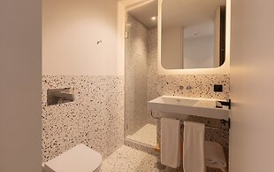 Vandoma Living Suites