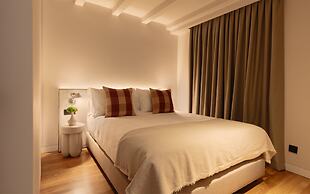 Vandoma Living Suites