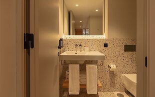 Vandoma Living Suites