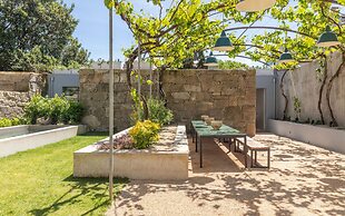 Vandoma Living Suites