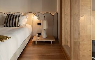 Vandoma Living Suites