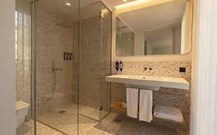 Vandoma Living Suites