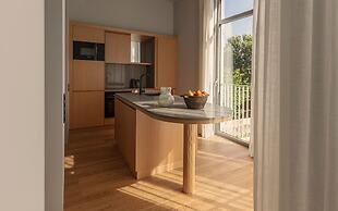 Vandoma Living Suites