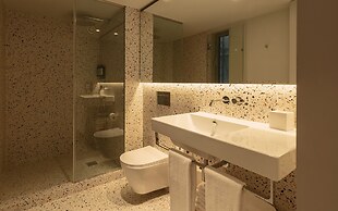 Vandoma Living Suites