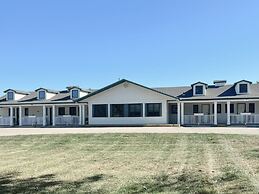 Hampton Motel