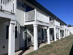 Hampton Motel