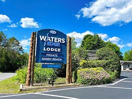 Waters Edge Lodge