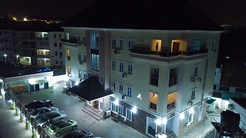 Alheri Royal Apartment