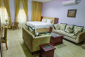 Alheri Royal Apartment